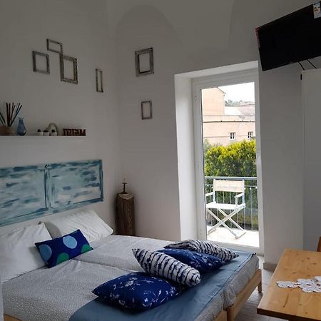 Mini Ca Del Borgo Apartment Finale Ligure Bagian luar foto