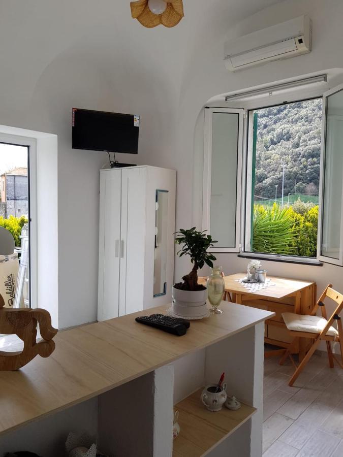 Mini Ca Del Borgo Apartment Finale Ligure Bagian luar foto